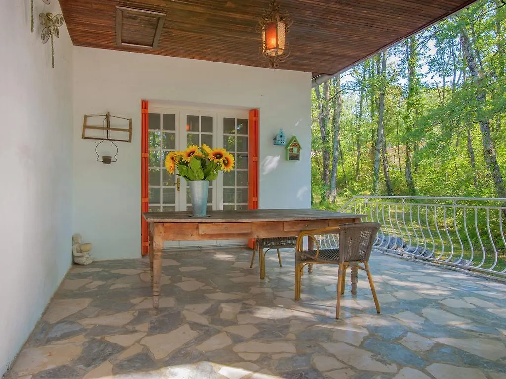 Lavish Villa In Montmaurin With A Swimming Pool